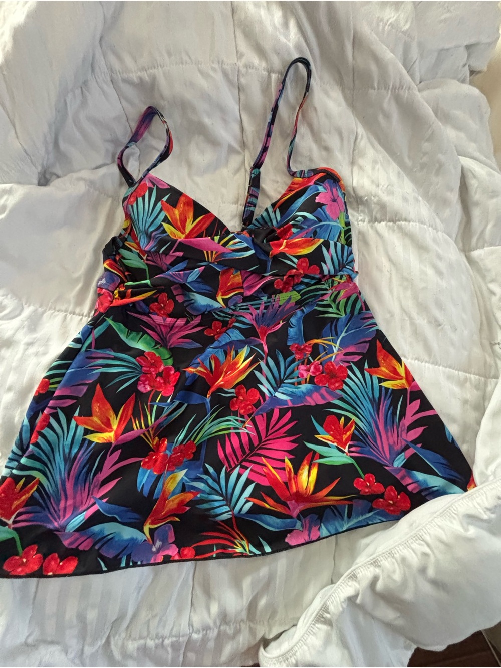 Aqua Eve, never worn! Tropical Floral Swim Tankini Top, size Large, Multicolor